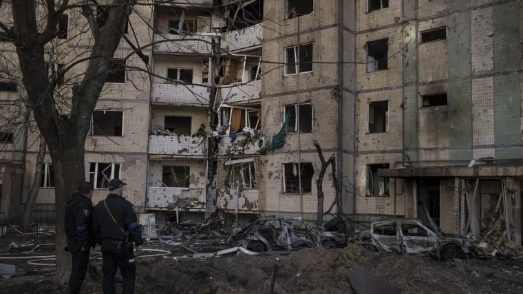 FOTO Granatirali zgradu u Kijevu: Majka tijelom za&scaron;titila jednomjesečno dijete koje je pro&scaron;lo bez ozljeda