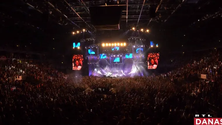 Prvi vikend s novim mjerama. Klubovi su puni, tržnice rade kao nekada, a prodavači u &scaron;ali kažu: 'Vratili bi se i na staro'