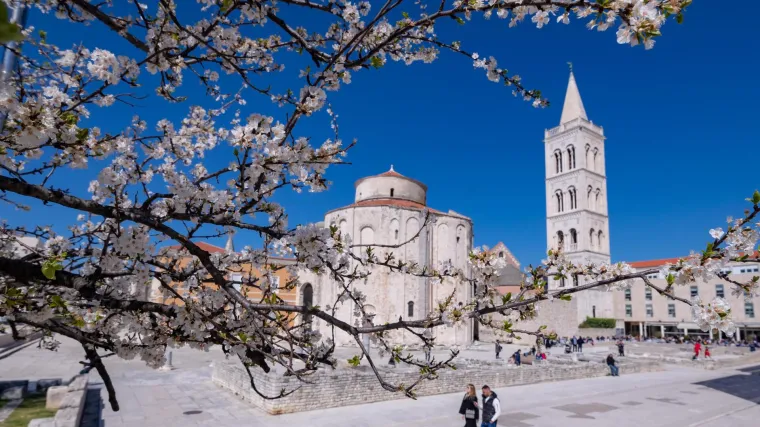 Stižu iznadprosječne temperature za ovo doba godine, ali jutra i dalje hladna
