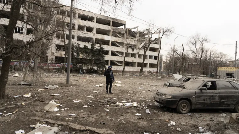 Par uspio pobjeći iz Mariupolja. Svjedočili su nezamislim užasima: 'Nije nas bilo briga hoćemo umrijeti'