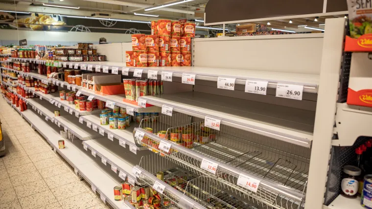 Ratna psihoza u Njemačkoj: Građani stvaraju zalihe i raspituju se o bunkerima