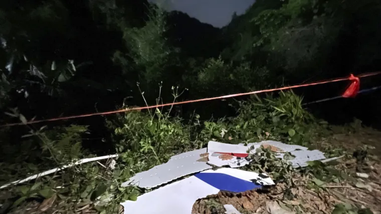 Od 132 putnika nema preživjelih: Pronađena olupina, a nastavlja se potraga za crnom kutijom