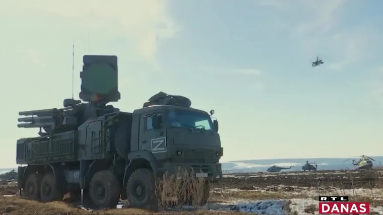 Mariupolj polako nestaje, ratuje se u zračnom, ali i medijskom prostoru: Zelenski i dalje traži sastanak s Putinom