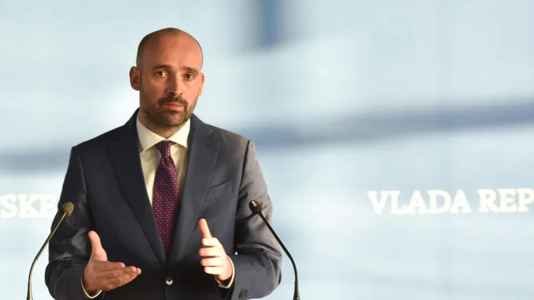 Novi ministar graditeljstva o potresu: 'Prve kuće za mjesec, dva. Svi sve svaljuju na na&scaron;e ministarstvo. A to traje...'