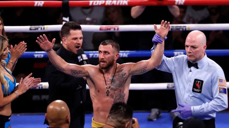 Vasilij Lomačenko odbio je borbu za naslov kako bi ostao braniti Ukrajinu