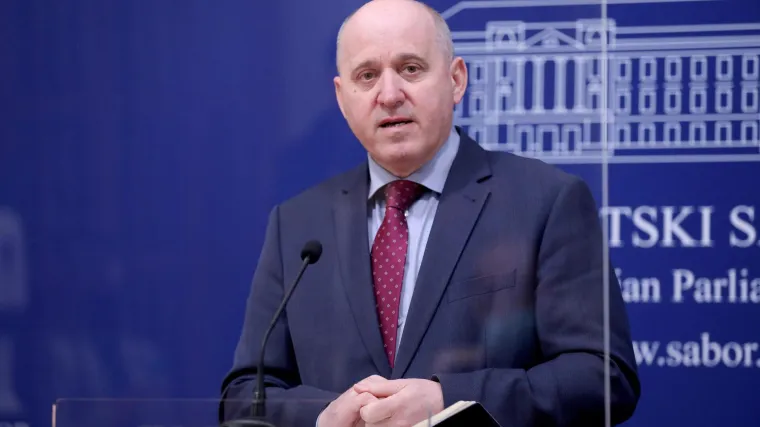 Bačić nakon sastanka koalicijskih partnera: 'Nismo zadovoljni obnovom, očekujemo od Paladina da je ubrza'