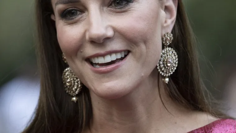 Koliko je briljantan dizajner Kate Middleton kad svaki put nadmaši prethodnu haljinu: Ovo je Kate u najljepšem izdanju ikad