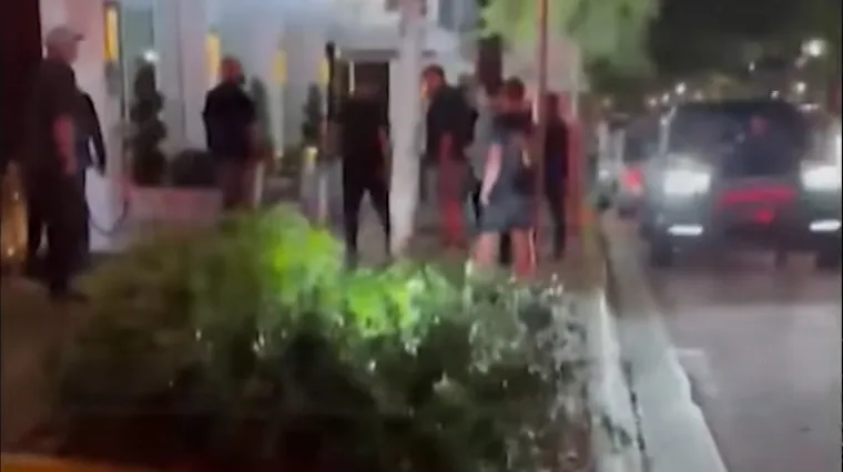 VIDEO, Najveći UFC rivali sreli se na ulici i brutalno se potukli