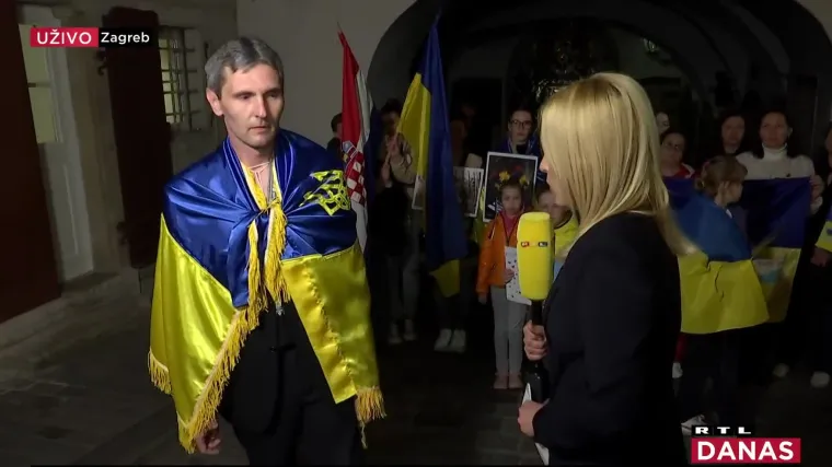 FOTO RTL sa Zagrepčanima koji prosvjeduju za Ukrajinu. 'Sve će stati kada bude poražena ruska vojska i ratni zločinac Putin'