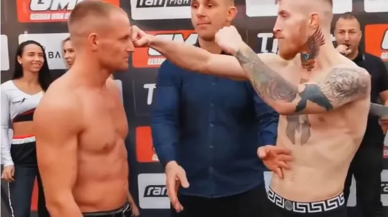 MMA borac izigravao klauna i opako provocirao, možete samo pogoditi &scaron;to mu se dogodilo u kavezu