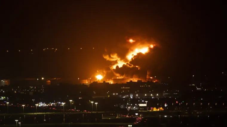 Kaos uoči utrke Formule 1: Napad, eksplozija i oblak dima u blizini staze  u Saudijskoj Arabiji