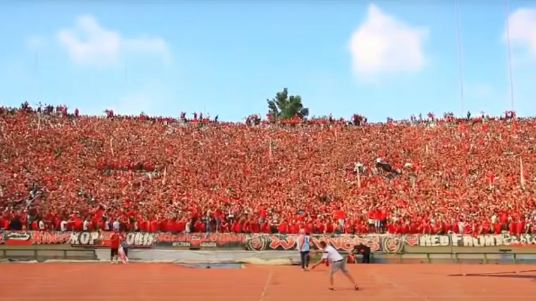 Brutalna ljepota marokanske navijačke scene: Pred njima se tresu vlade, 'a kući ne idu, jer je stadion njihov dom'
