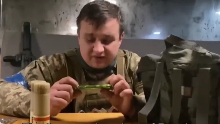 VIDEO Ukrajinski vojnik zgrožen ruskim vojnim obrokom: 'Kao da su životinje, a ne ljudi!'