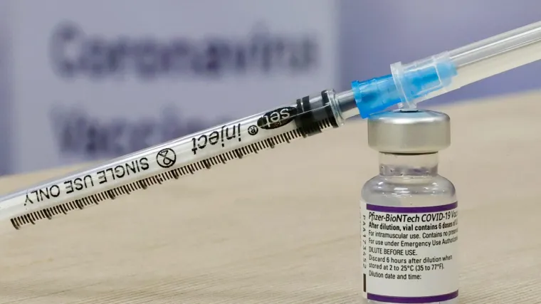 Amerikanci odobrili 4. dozu cjepiva za starije od 50 godina: Znanstvenici zabrinuti zbog visokozaraznog BA.2