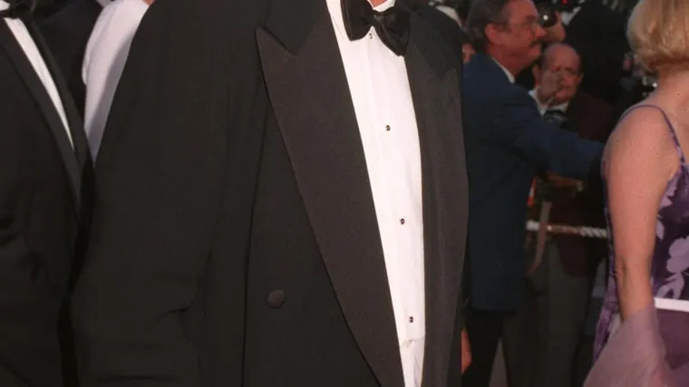 Eric Clapton imao je čudnovato i teško djetinjstvo, a svoj najveći hit stvorio je nakon bizarne nesreće u kojoj je izgubio sina