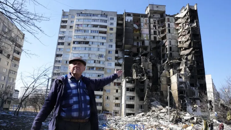 Zelenski Ukrajincima: 'Ratna razaranja na kućama i stanovima od danas možete prijaviti za obnovu, mobilnom aplikacijom'