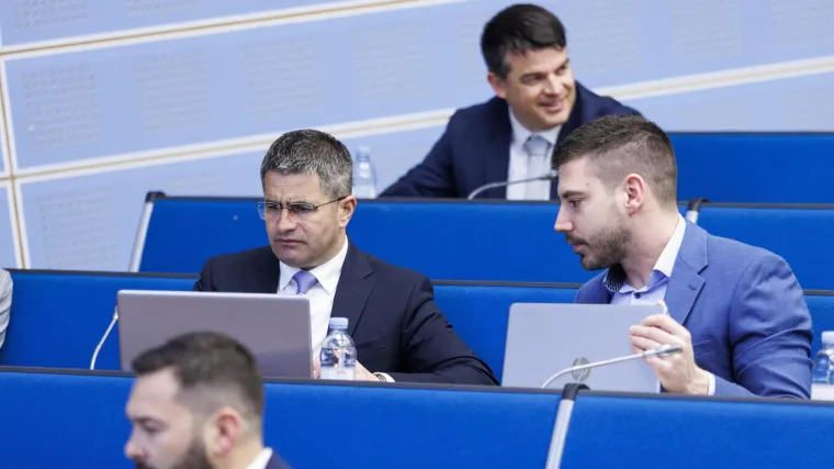 Nakon ostavki čelnika Splita, zbog HDZ-a nije se glatko raspustilo Gradsko vijeće: Kandidaturu je najavio i Kerum