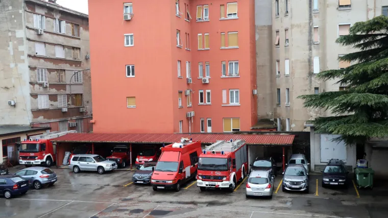Riječki vatrogasci postigli dogovor s gradom. Za najmanje 650 kuna raste im plaća, potpisali novi kolektivni ugovor