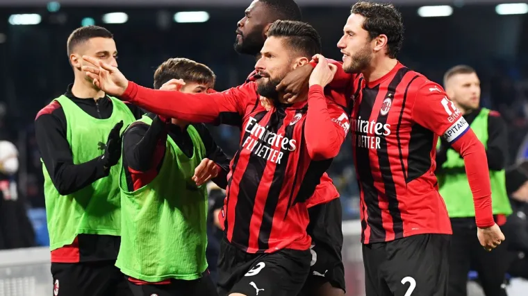 Milan predstavio novi dres, navijači u &scaron;oku: 'Nadam se da je ovo prvotravanjska &scaron;ala, ovo je užasno'