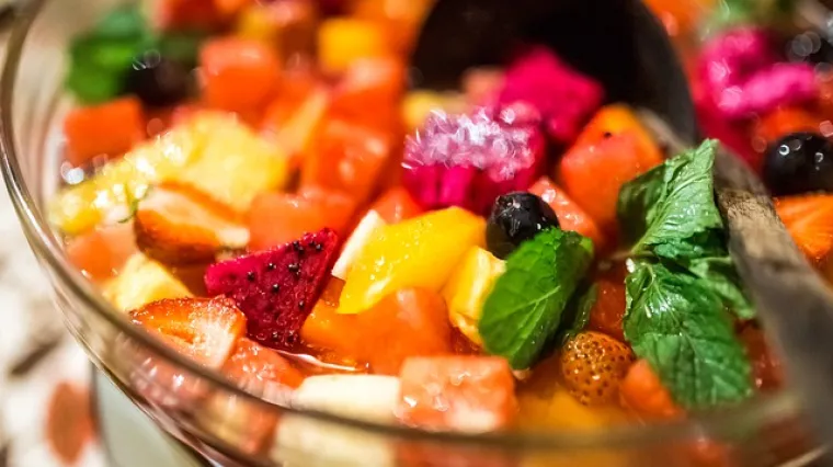 Recept za osvježavajuću ljetnu voćnu salatu
