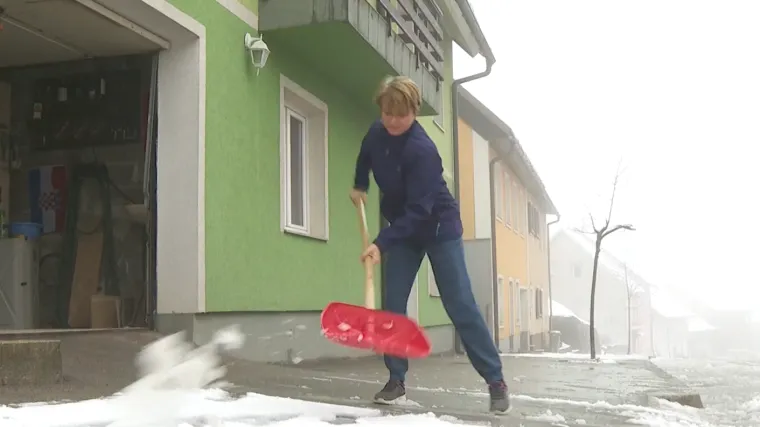 Nakon deset dana proljeća, u Hrvatskoj je pao snijeg: Saznali smo hoćemo li imati bijeli Uskrs