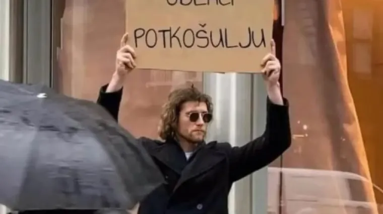 Oblači potkošulju