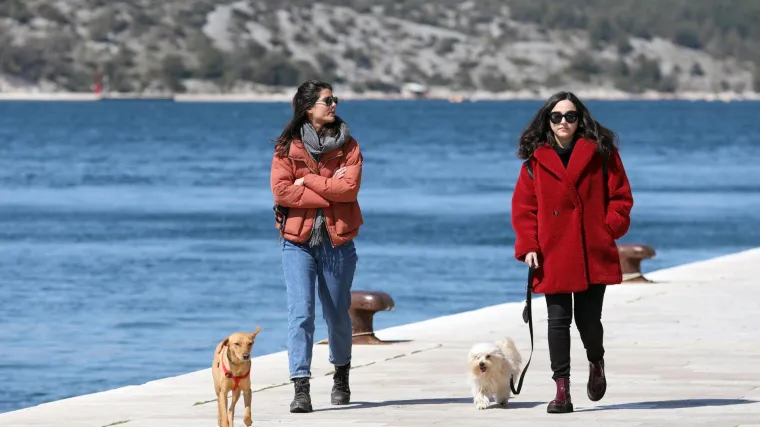 Ovaj tjedan ozarit će nas malo vi&scaron;e sunca, no u četvrtak ipak očekujte vi&scaron;e naoblake. Na kopnu će biti toplije nego na moru