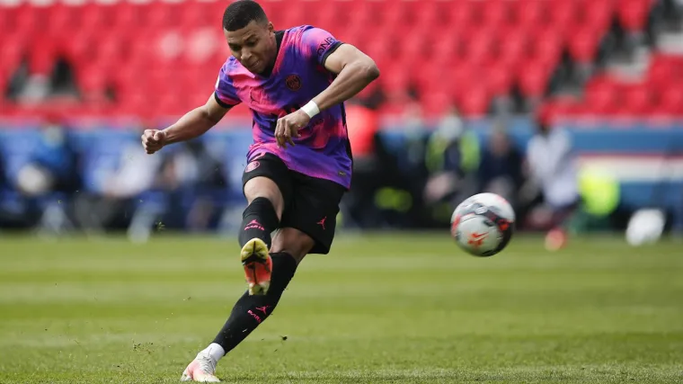 Novi okret u transfer sagi Kyliana Mbappea: Produžuje vjernost s PSG-om?