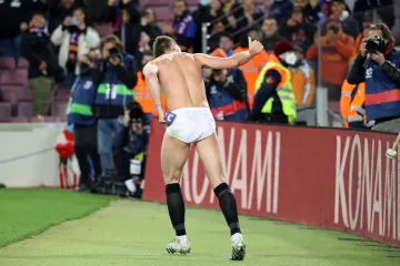 Šaljivi Ivan Rakitić komentirao skidanje na nogometnom travnjaku: 'Dao sam sve od sebe'