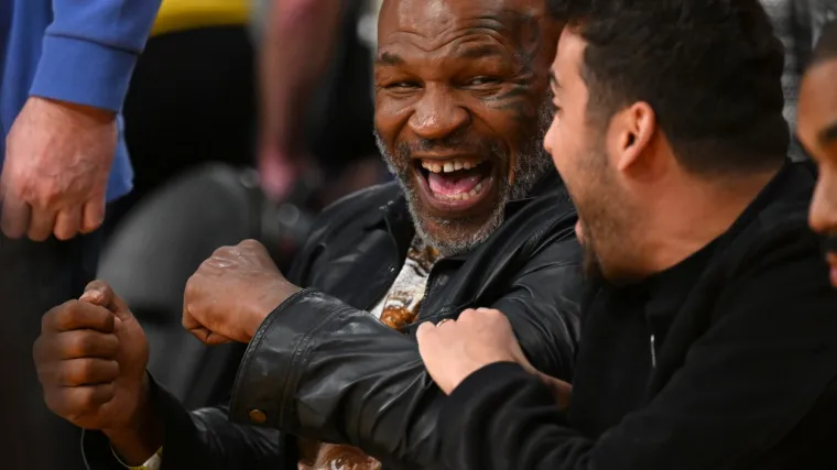 Legendarni hrvač u dru&scaron;tvu Mikea Tysona otkrio &scaron;to bi napravio na mjestu Will Smitha