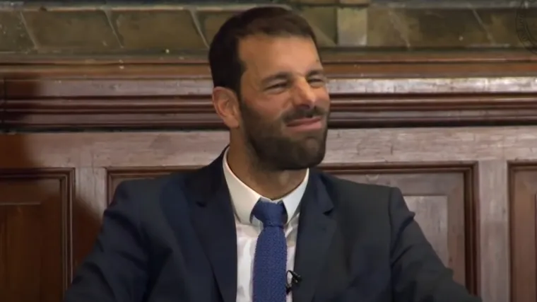Van Nistelrooy otkrio na urnebesan način čija ga je obrana bacala u očaj: 'Bilo je grozno igrati protiv njih, nisam ni pucao'