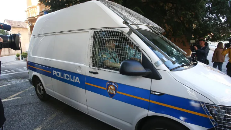 Velika akcija Uskoka: Uhićeno 20 ljudi zbog malverzacija s nekretninama!