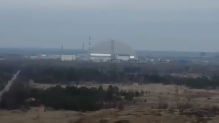 VIDEO Snimka dronom otkriva što su ruski vojnici radili u Černobilu i 'smrtonosnoj' Crvenoj šumi: 'Jeli su ribu, pili vodu...'