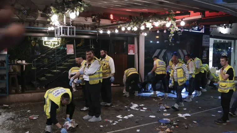 FOTO Užas u Izraelu: Palestinac u&scaron;ao u klub, ubio troje ljudi i nekoliko ozlijedio, policija ga ustrijelila