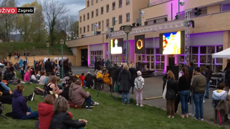 Otvorena je tradicionalna manifestacija Dan i noć na PMF-u: 'Program je spektakularan, svatko će naći ne&scaron;to zanimljivo'