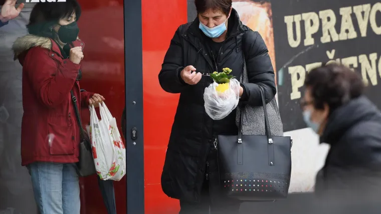 Mjere su ukinute, no broj umrlih i dalje zabrinjava: Preminulo 15 osoba od jučer