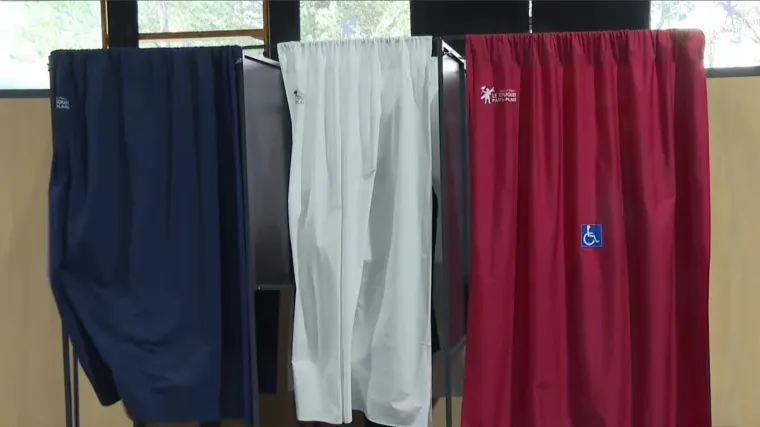 Tijesna utrka u Francuskoj! Deseci milijuna Francuza biraju predsjednika: Izlaznost slabija