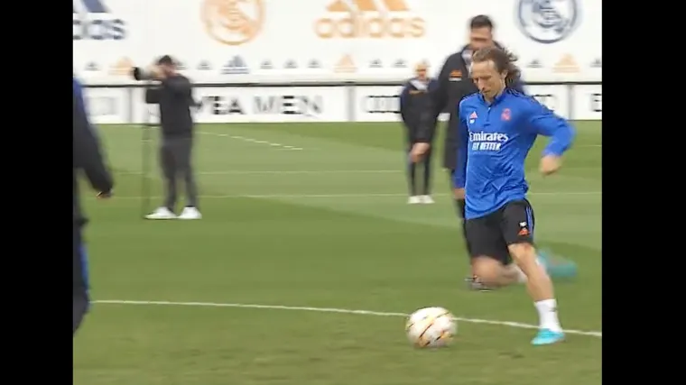 Procurila snimka s treninga Reala, Modrić pokazao vje&scaron;tine, ovako ne zabijaju ni Messi ni Ronaldo