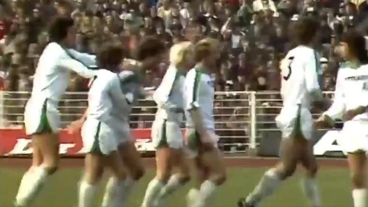 Prije 44 godine viđen je jedan od najboljih golova ikad u nogometu. Gledat ćete ga vi&scaron;e puta, garantirano