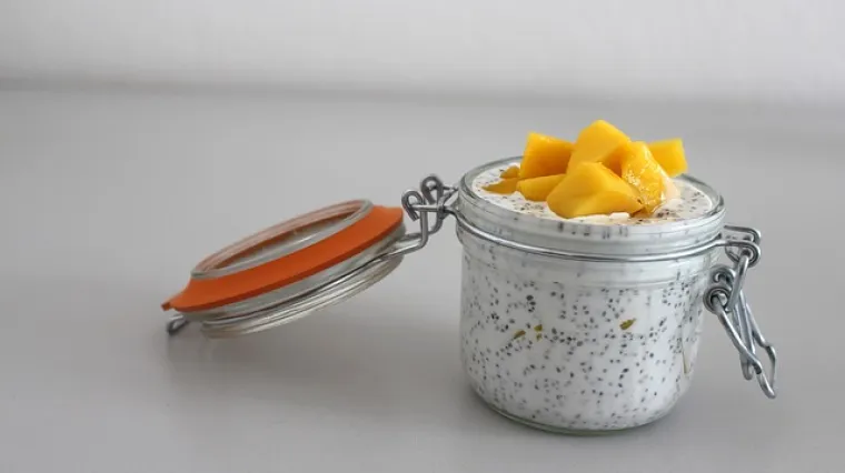 Kako kombinirati - jogurt, lan i chia sjemenke?