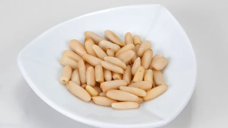 Kako napraviti ukusan pesto umak?