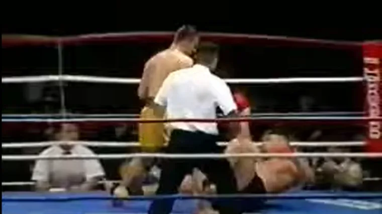 Cro Copov K-1 debi sa stilom: Nemilosrdno prebio francuskog velikana i započeo svoj put prema svjetskom vrhu