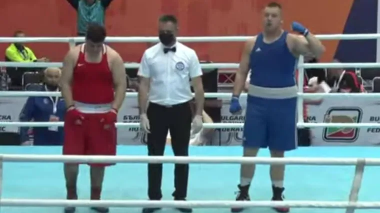 Lovro Pavčec pro&scaron;ao u četvrtfinale Europskog prvenstva velikom pobjedom protiv armenskog boksačkog &scaron;ampiona