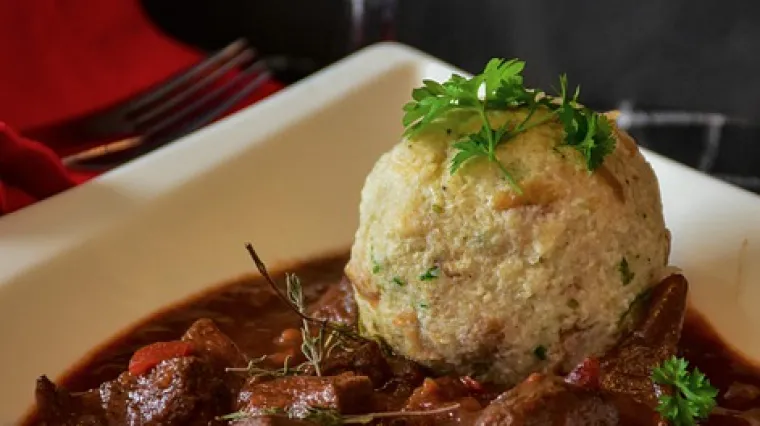 Paprikaš od divljači ukusno glavno jelo