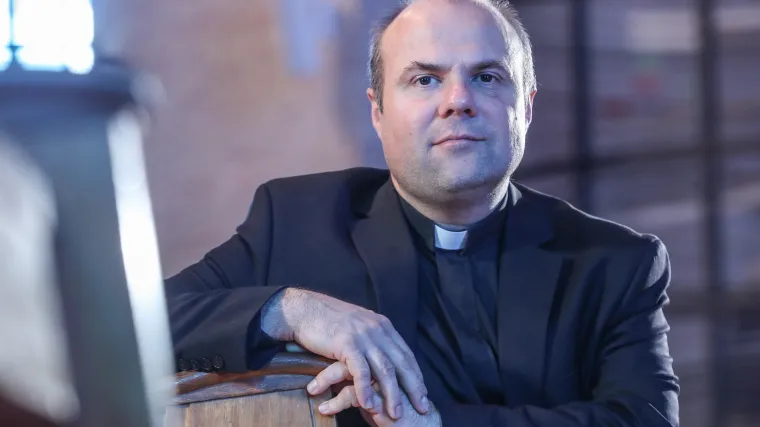 Zagrebački župnik će u crkvi učiti žene kako pratiti plodne dane za 120 kuna: Na tečaju su dobrodo&scaron;li i mu&scaron;karci