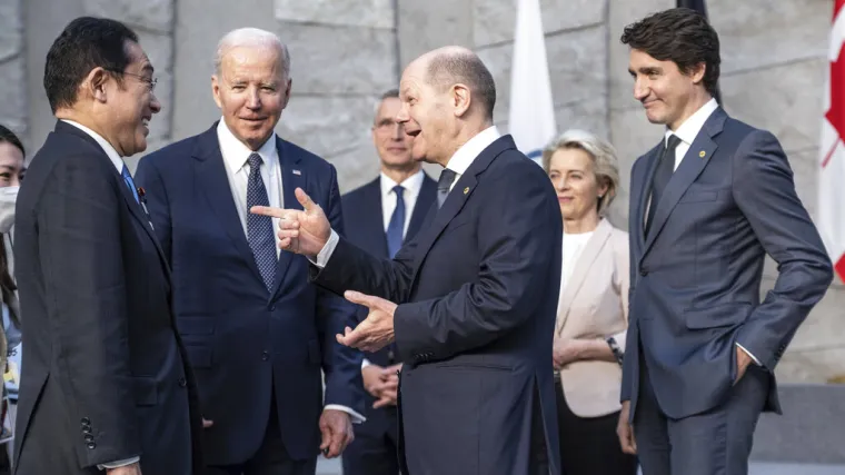 VIDEO &Scaron;to se događa s Bidenom? Reda gaf za gafom, njegovo pona&scaron;anje komentirao je i Obama