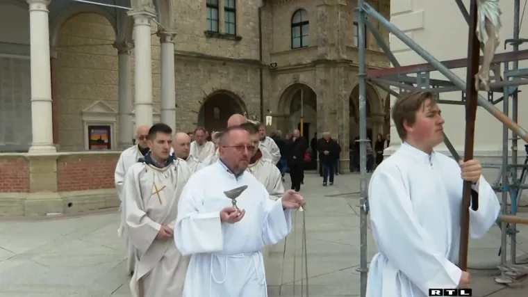 Uskrsno slavlje u Mariji Bistrici vjernicima je kao nekada: 'S obitelji smo pro&scaron;li jedno jako te&scaron;ko razdoblje...'