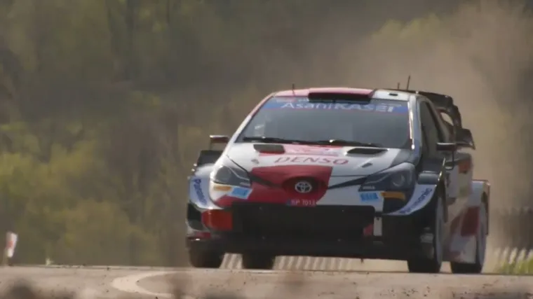 Gleda ih milijarda ljudi, jure uskim stazama 200 km/h na sat. Voze tata i kćer 'Slu&scaron;a li? Ma ja nju trebam slu&scaron;ati'