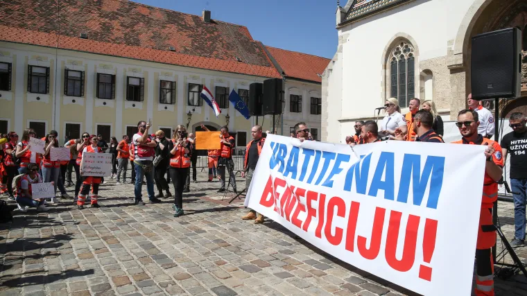 Predstavnici hitnjaka zadovoljni sastankom s ministrom Bero&scaron;em: 'Uspostavili smo kontakt i dobili određeno obećanje'