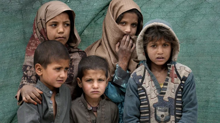 Učenici izlazili iz razreda u trenutku kada su tri eksplozije buknule u &scaron;koli, ima mrtvih...